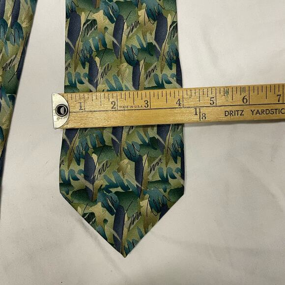 j garcia silk tie Mens Limited Edition Oak Tree 2005 Collection Forty - Picture 14 of 14